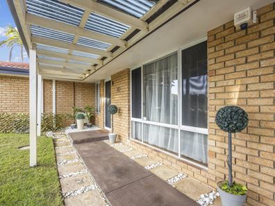 10 Woodpine Court, Ballajura WA 6066