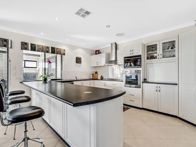 23 Leander Street, Falcon WA 6210