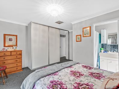 13 Enderby Court, Ballajura WA 6066