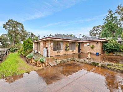 190 Lesmurdie Road, Lesmurdie WA 6076