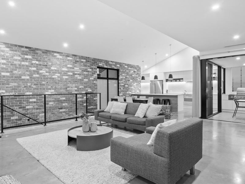 53 Paramatta  Road, Doubleview