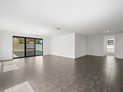 37 Hesketh Avenue, Seville Grove WA 6112