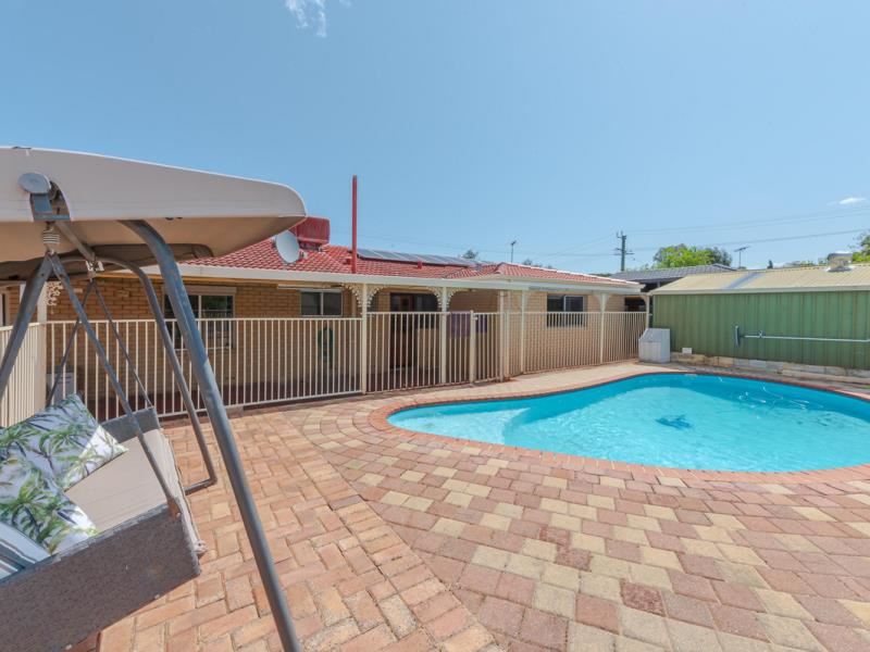 70 Hurlston Way, Koondoola