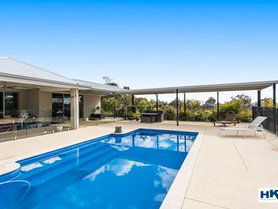 136 Turtledove Drive, Lower Chittering WA 6084