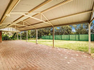 218 Blackadder Road, Swan View WA 6056