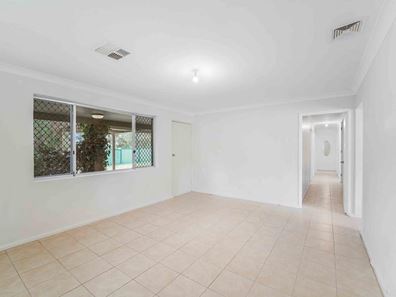 218 Blackadder Road, Swan View WA 6056