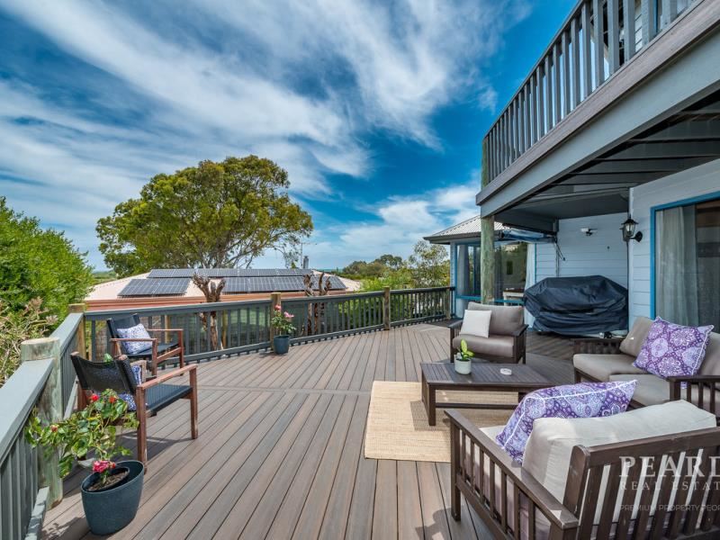 24 Leichhardt Drive, Two Rocks WA 6037