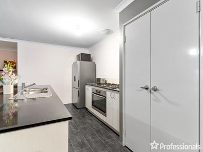 8 Kingcote Road, Baldivis WA 6171