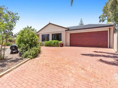 19 Gloucester Road, Kalamunda WA 6076