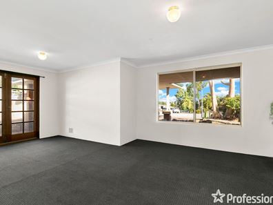 9 Nolin Court, Success WA 6164