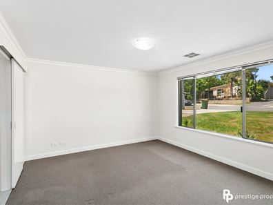 16A Taunton Way, Karrinyup WA 6018