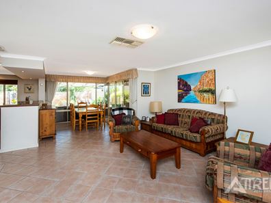 32 Draycott Loop, Canning Vale WA 6155