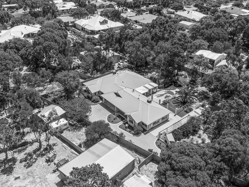 12b Redfern Place, Erskine
