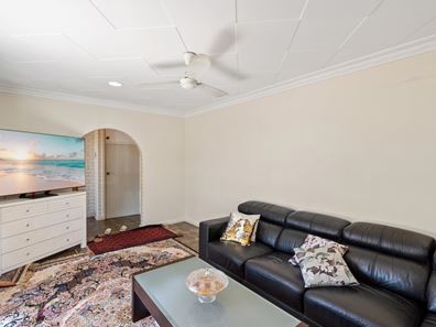 25 Newenden Street, Maddington WA 6109