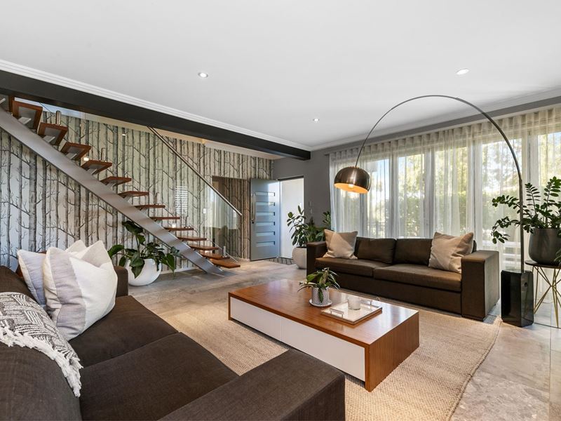 1 Dorset Cove, Mount Claremont