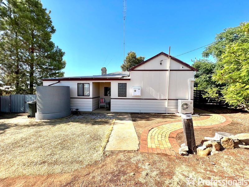 30 Hutt Street, Northam