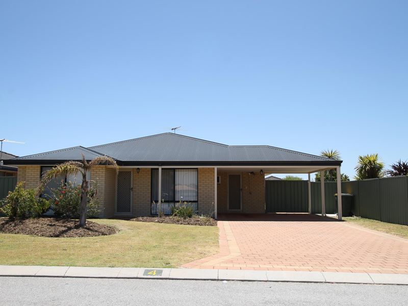 4 Adelong Circuit, Merriwa