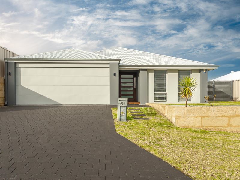 51 Ellinwood Loop, Meadow Springs