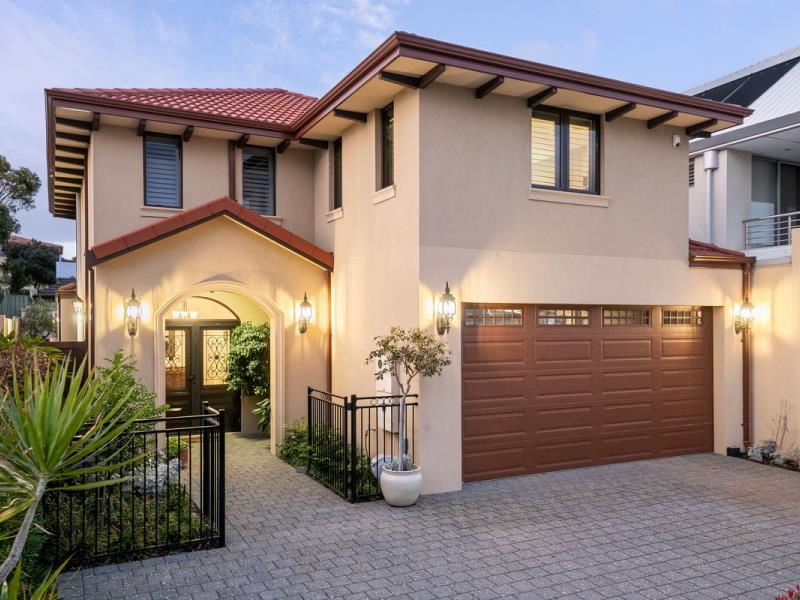 32 Karrinyup Road, Trigg