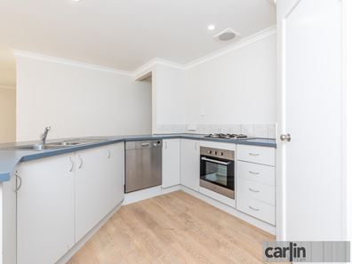 14 Normanby bend, Success WA 6164