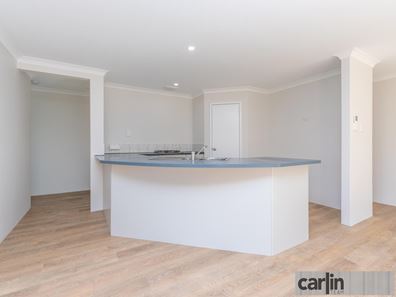 14 Normanby bend, Success WA 6164