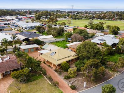 4 Wisteria Gardens, Halls Head WA 6210