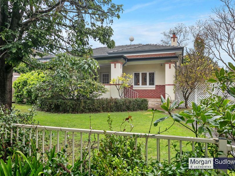35 Waroonga Road, Nedlands