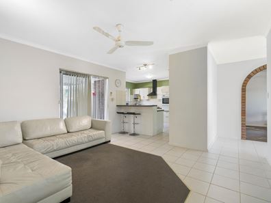 11 Orberry Place, Thornlie WA 6108