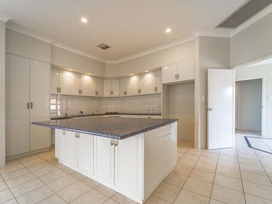 4 Cambernon Green, Port Kennedy WA 6172