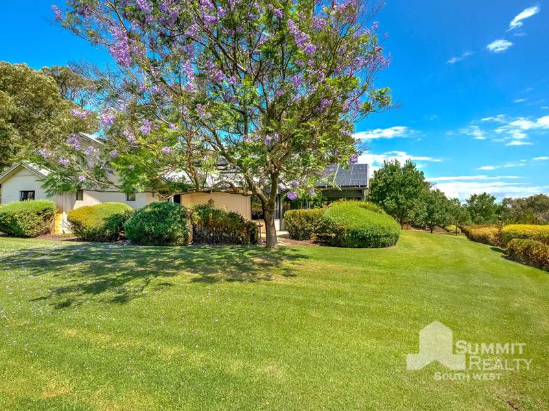 9 Fletcher Court, Leschenault