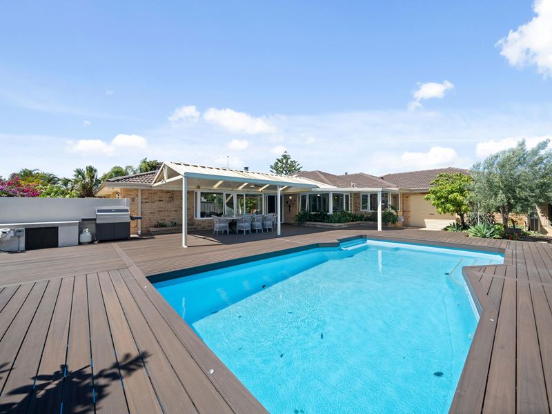 18 Harbour Town Heights, Connolly