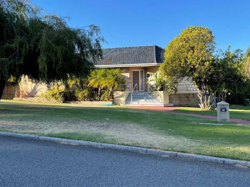 24 Donegal Road, Floreat WA 6014