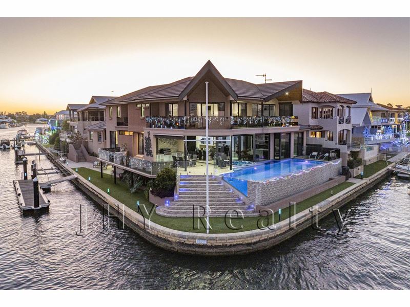 46 Aztec Island Retreat, Halls Head