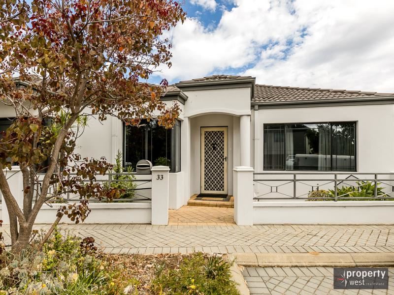 33 Thornbill Meander, Joondalup
