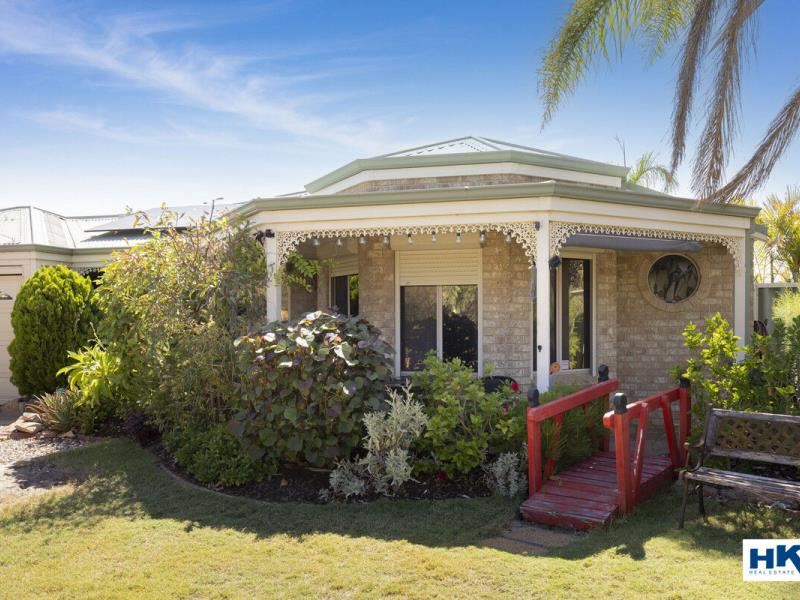 23 Simla Place, Caversham