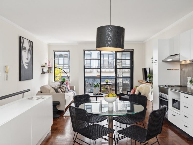 13/28 Robinson Avenue, Perth