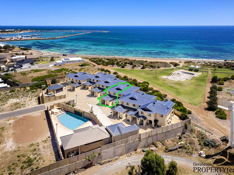 7/129 Point Leander Drive, Port Denison