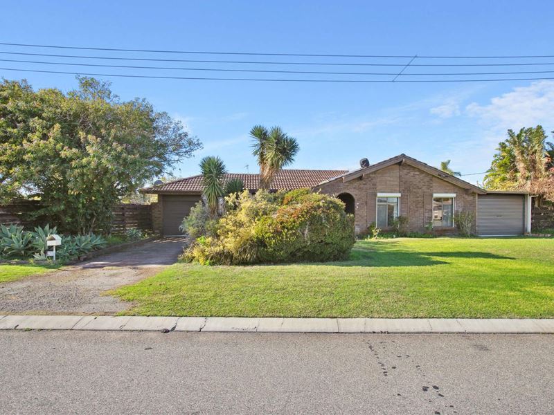 2 Gabyon Court, Hillman