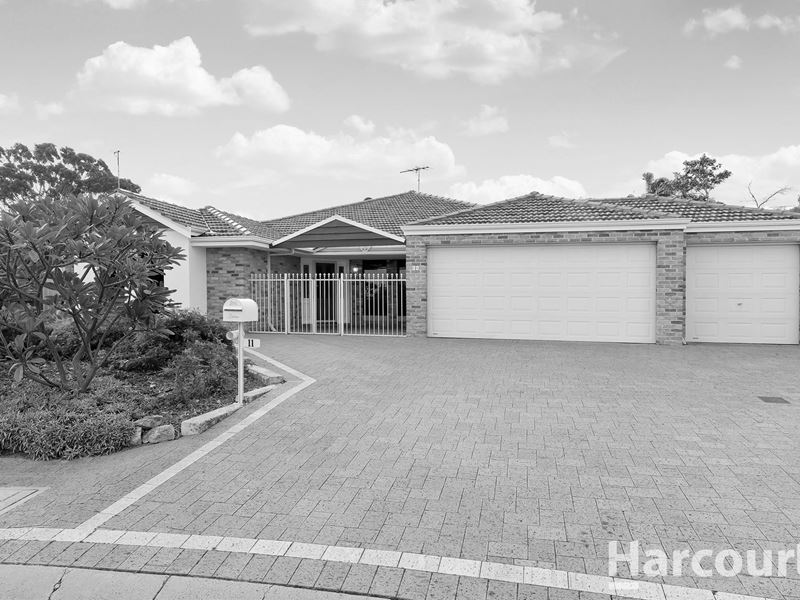 11 The Ridge, Halls Head WA 6210