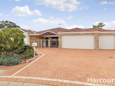 11 The Ridge, Halls Head WA 6210