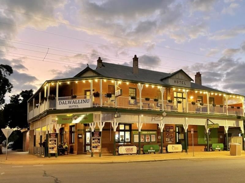 Accommodation/Tourism - Dalwallinu Hotel Motel (6901)