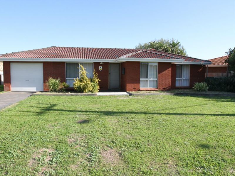 44 McAleer Drive, Mahomets Flats WA 6530