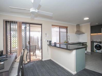 4/13 Bray Place, Beechboro WA 6063