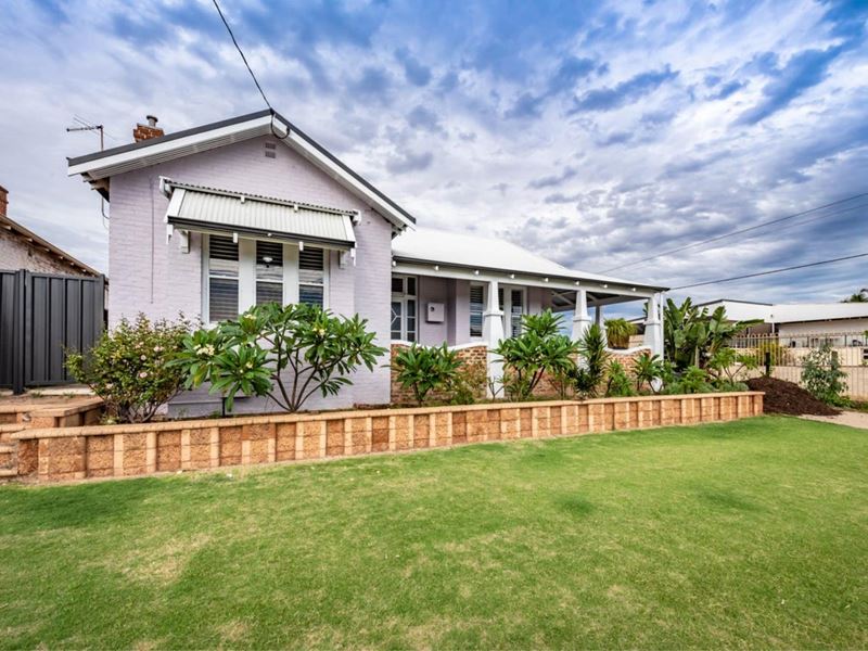 77 Francis Street, Beachlands WA 6530