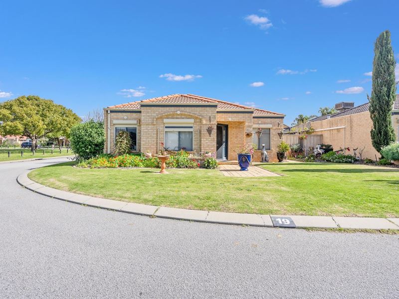 19 Sorrento Turn, Ellenbrook WA 6069