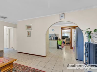 19 Galliers Avenue, Armadale WA 6112