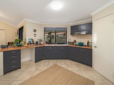 117 Parkway Road, Bibra Lake WA 6163