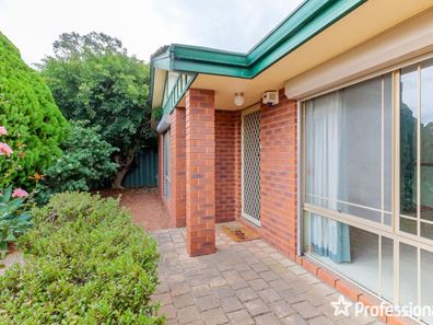 55 Lyrebird Loop, Seville Grove WA 6112