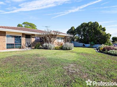 156 Berehaven Avenue, Thornlie WA 6108