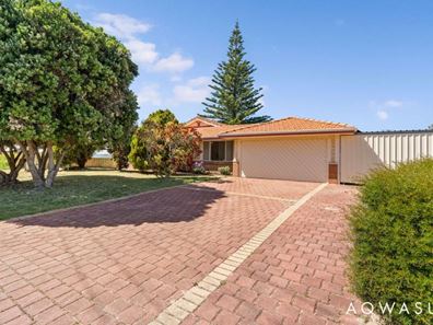 11 Tarwhine Place, Golden Bay WA 6174